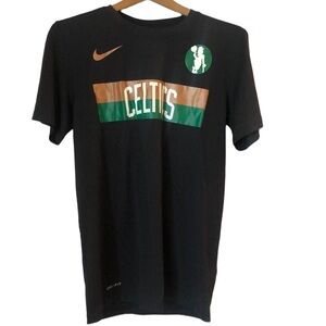 Nike Dri-Fit Shirt Celtics SZ S Short Sleeve The Nike Tee Athletic Basketball